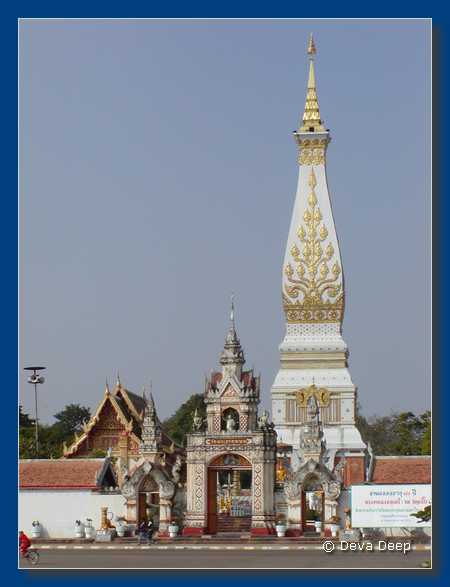 That Phanom Wat Phra TP 20031221-02
